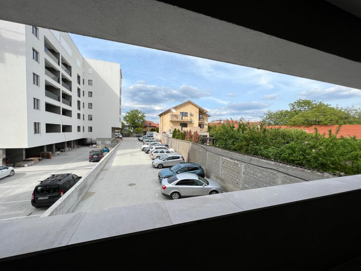 Appartamento Apartament Lux Zona Stadion Ion Oblemenco Craiova Esterno foto
